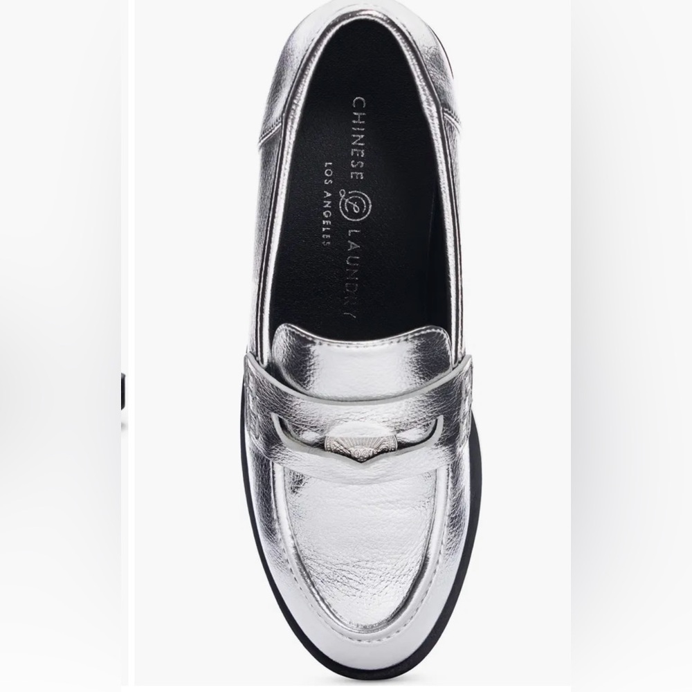 NEW Chinese Laundry Porter Platform Penny Loafers Size 8.5 - (new w/out box)